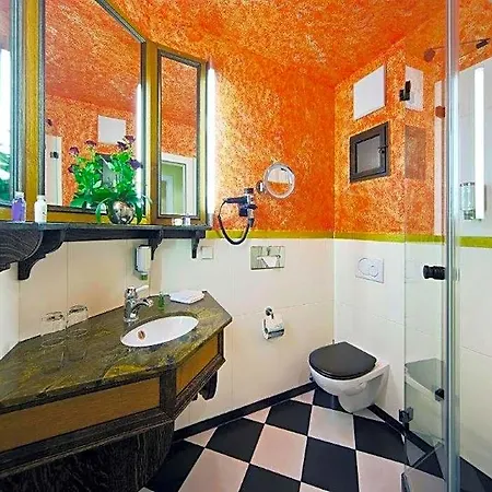 Hotel Romantik Der Adelshof 4*